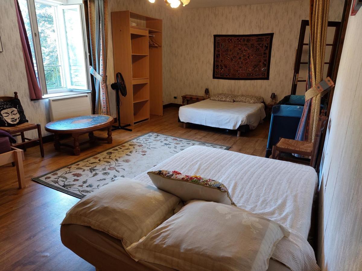 Chambre Familiale Treignac Buitenkant foto